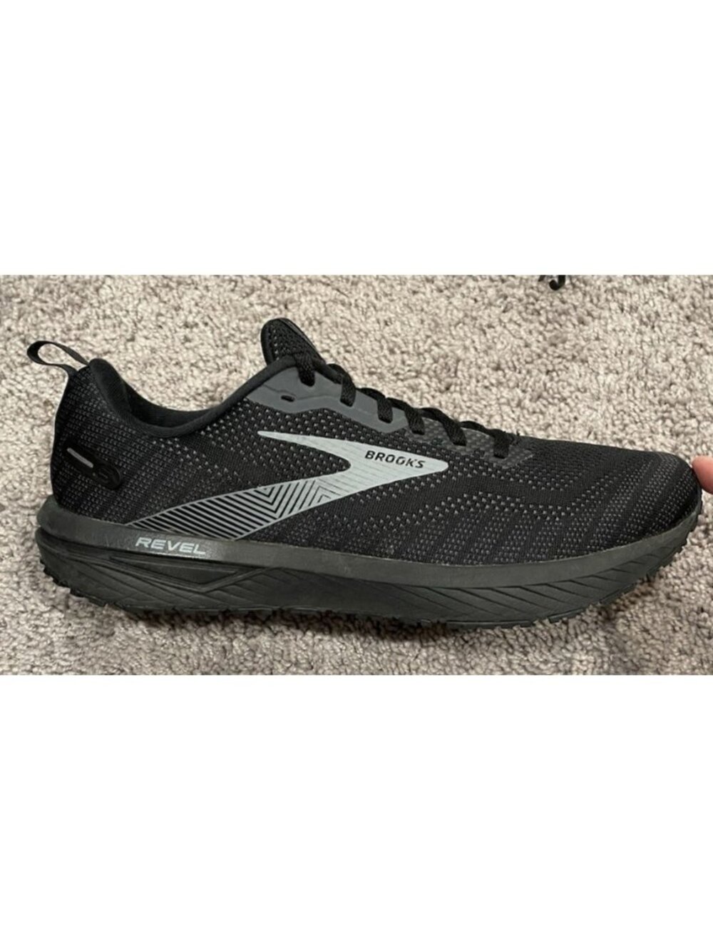 Brooks Mens Revel 6 1103981D072 Black Running Shoes Sneakers Size 13 D